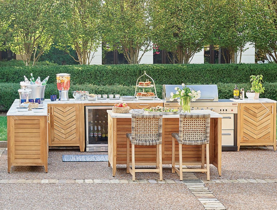 outdoor buffet dining table