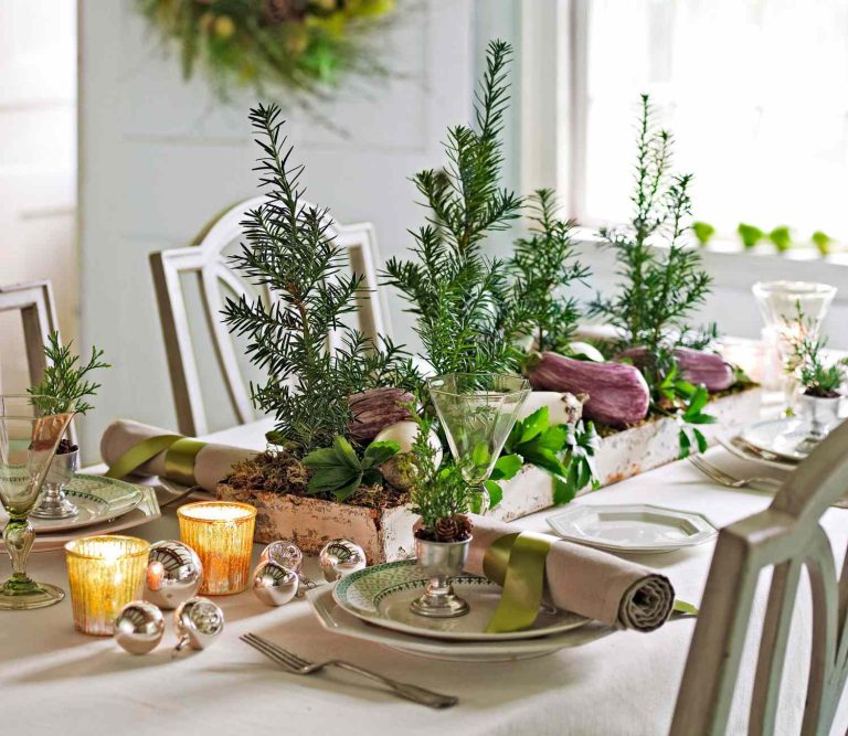 Christmas Centerpieces for Dining Tables