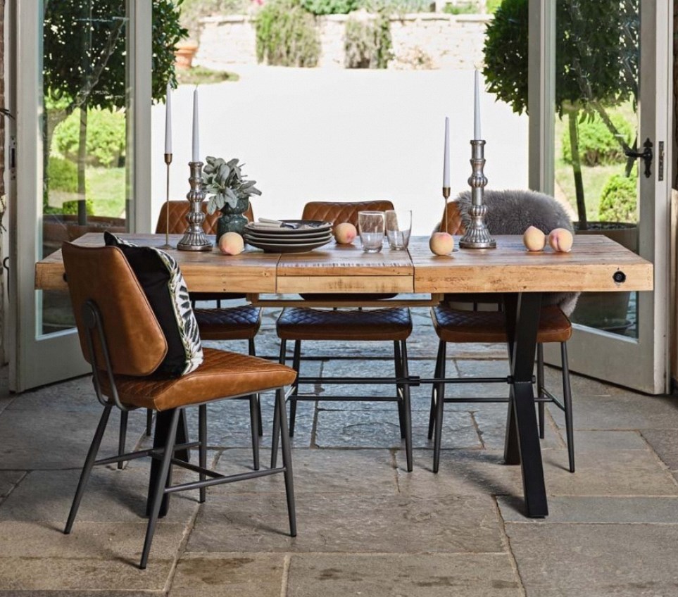 Solid Wood Extendable Dining Tables