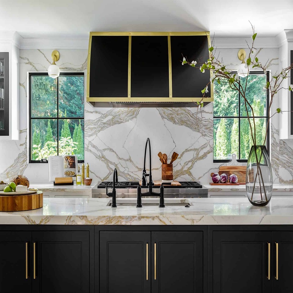 black and gold in kitchen cabinets